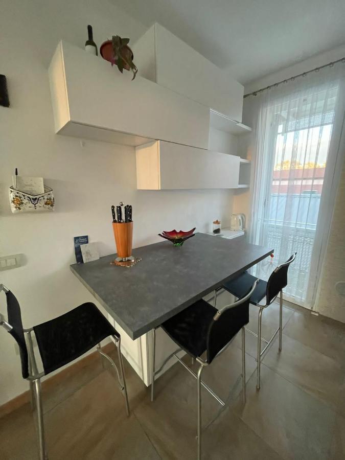 Kasia Porta Sul Mare Di Livorno Free Parking 外观 照片