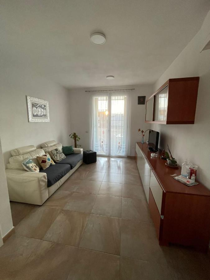 Kasia Porta Sul Mare Di Livorno Free Parking 外观 照片