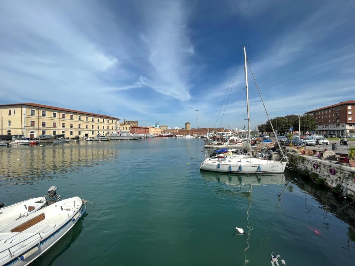 Kasia Porta Sul Mare Di Livorno Free Parking 外观 照片
